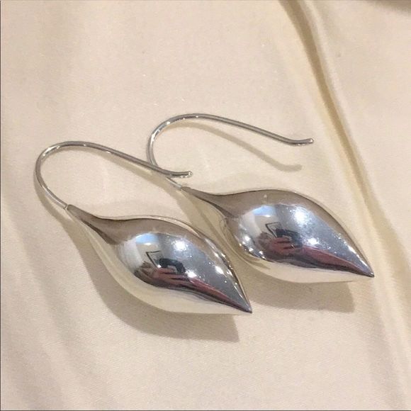 MICHAEL DAWKINS Sterling Silver Puff Teardrop French Wire Earrings - Picture 9 of 10